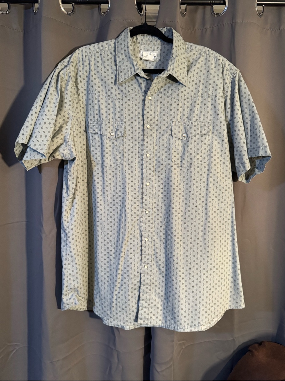 Men's Wrangler Short-Sleeve Button-Up Shirt - Light Grey Pattern
